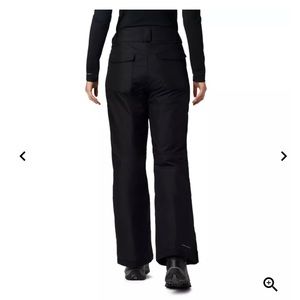 Columbia woman’s ski pants size medium